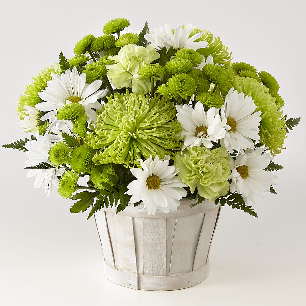 Lucky Charm Basket (Standard) – Parkside Flowers, Rockwell City IA