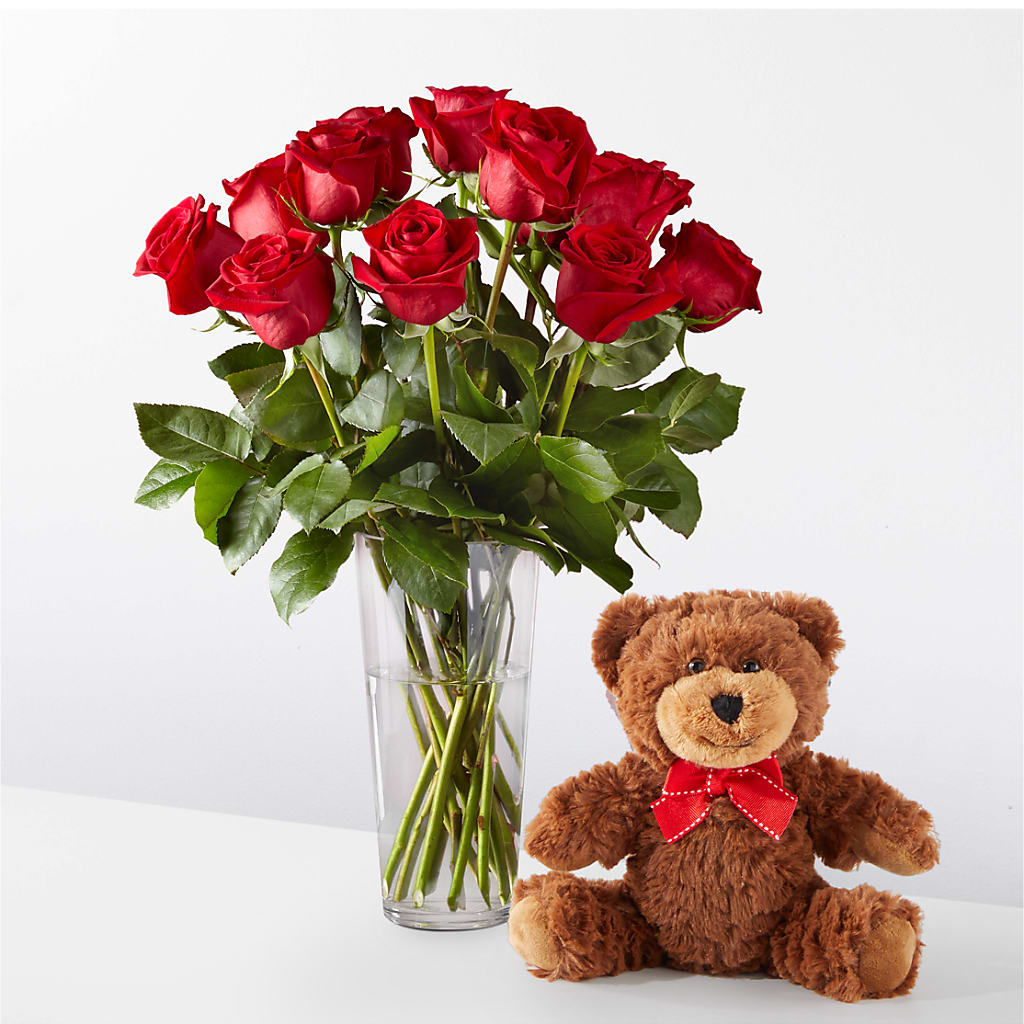Romantic Long Stem Red Rose Bouquet Bundles – Parkside Flowers, Rockwell City IA
