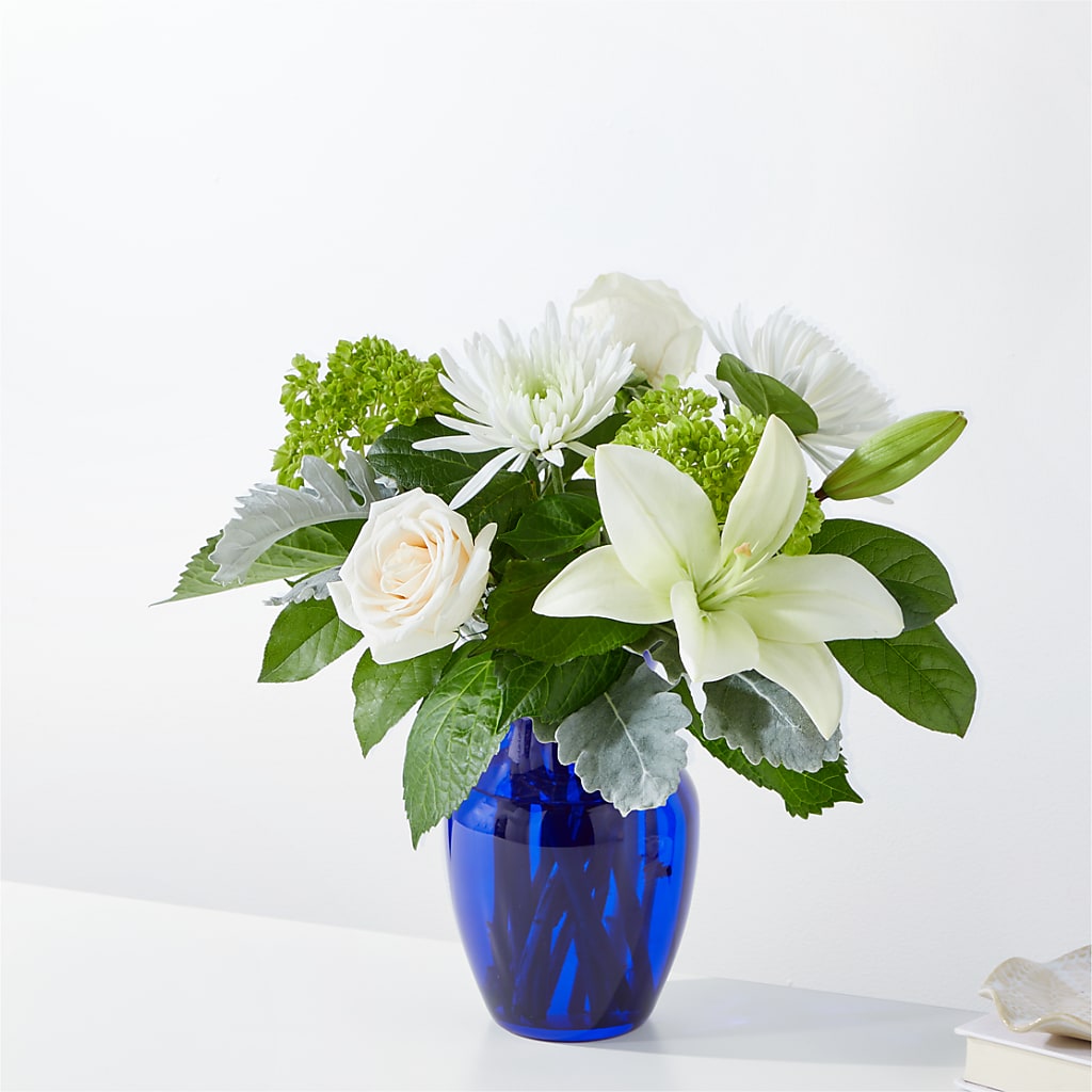 Snowy Dreams Bouquet – Parkside Flowers, Rockwell City IA