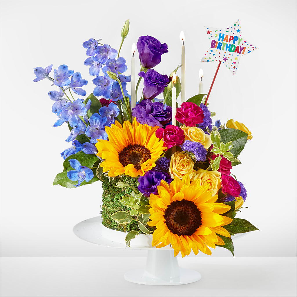 Star of the Day Floral Cake – Parkside Flowers, Rockwell City IA