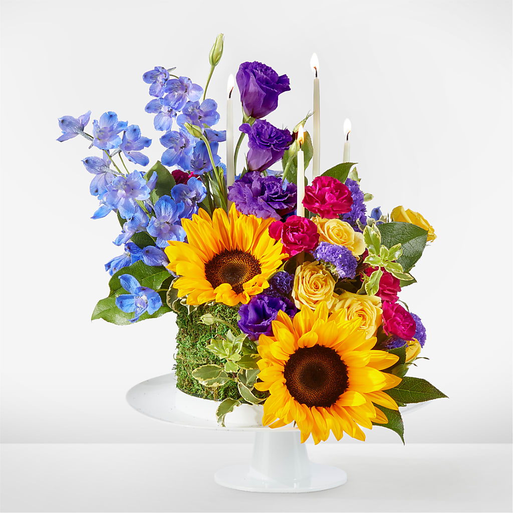 Star of the Day Floral Cake – Parkside Flowers, Rockwell City IA