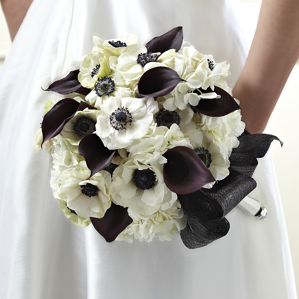 To Have and To Hold Bouquet – Parkside Flowers, Rockwell City IA