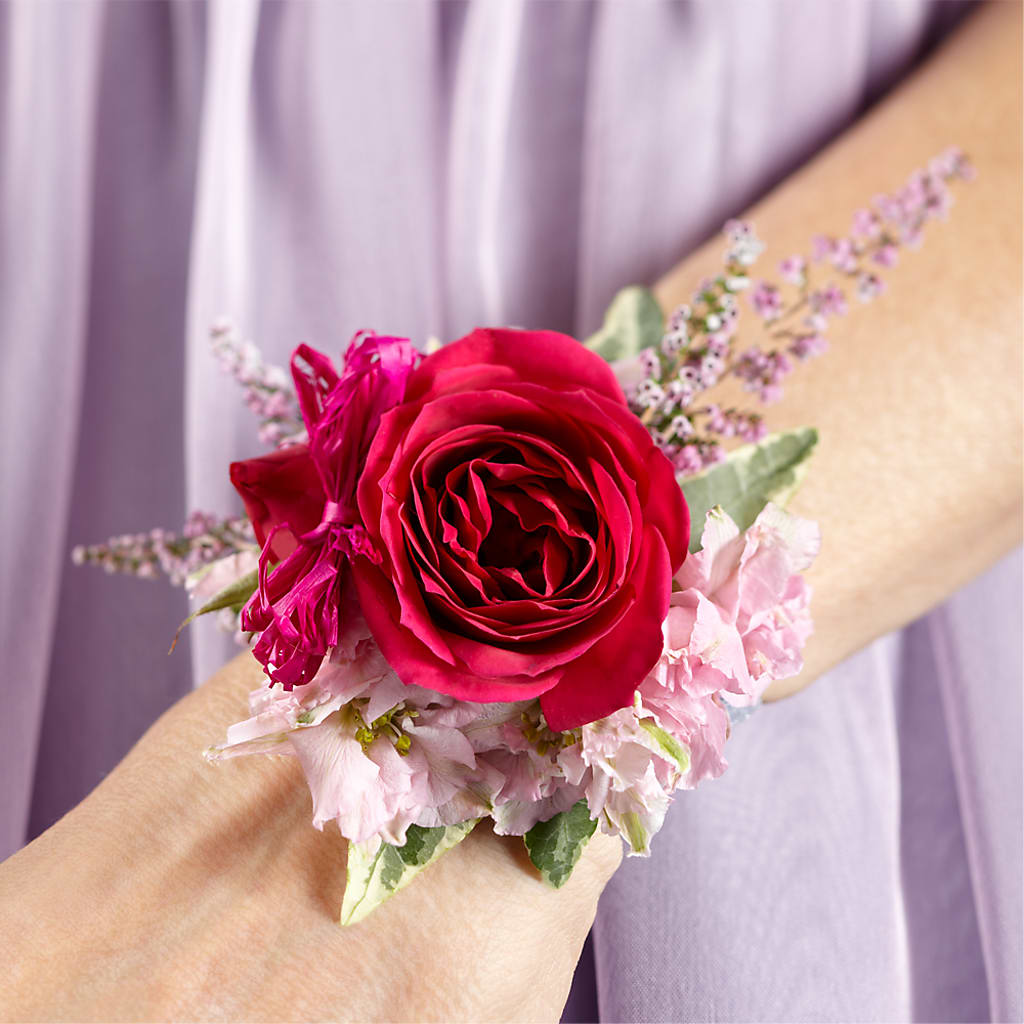 Rose Charm Corsage – Parkside Flowers, Rockwell City IA