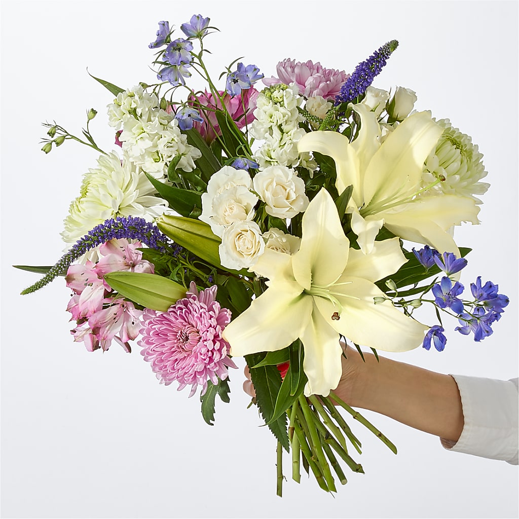 Winter Celebration Bouquet –  Parkside Flowers, Rockwell City IA