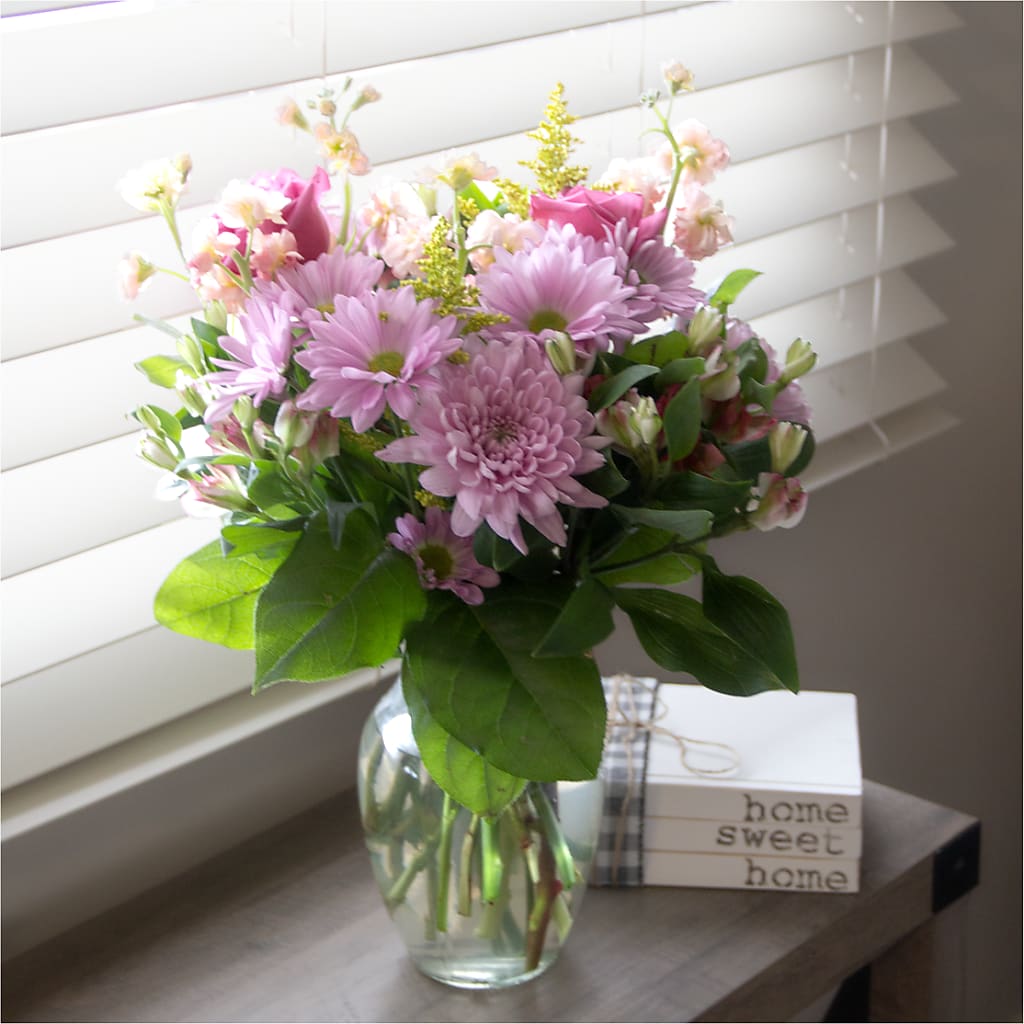 Pastel Tradition - A Florist Original –  Parkside Flowers, Rockwell City IA