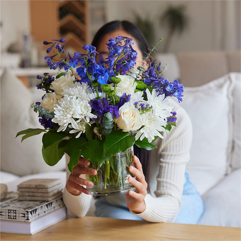 Cerulean Waves Bouquet –  Parkside Flowers, Rockwell City IA
