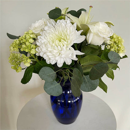 Snowy Dreams Bouquet –  Parkside Flowers, Rockwell City IA