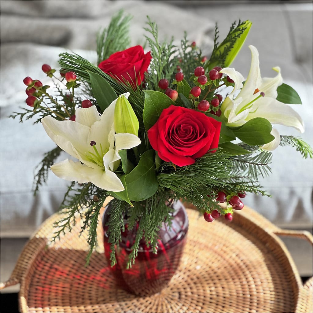 Evergreen Delight Bouquet –  Parkside Flowers, Rockwell City IA