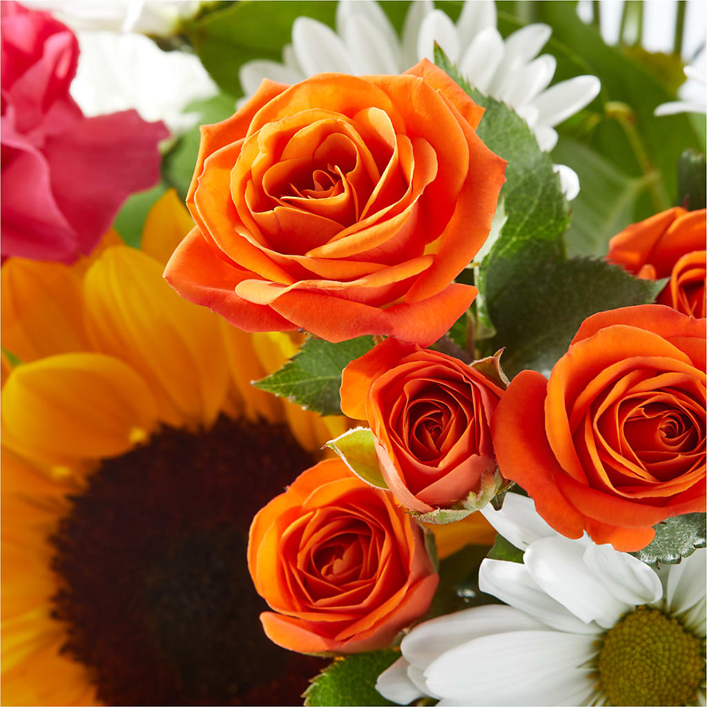 Sun-drenched Blooms Bouquet –  Parkside Flowers, Rockwell City IA