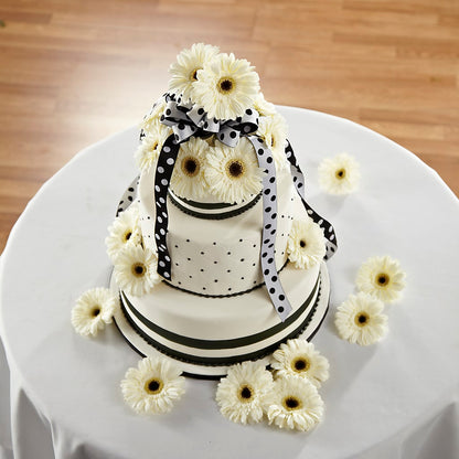 Simple Sophistication Cake Décor –  Parkside Flowers, Rockwell City IA